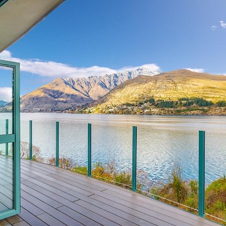 Huge Lakefront Delight - Queenstown Holiday Home Ngoại thất bức ảnh
