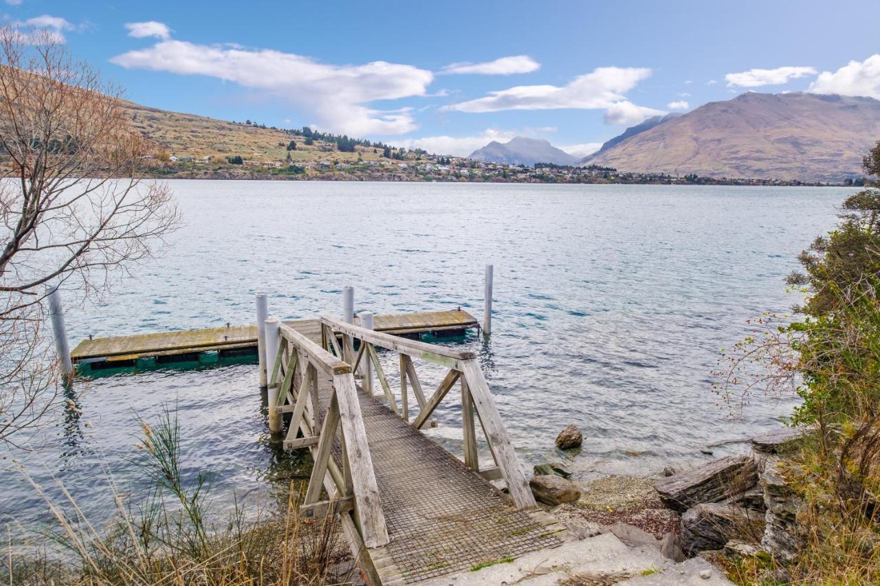 Huge Lakefront Delight - Queenstown Holiday Home Ngoại thất bức ảnh