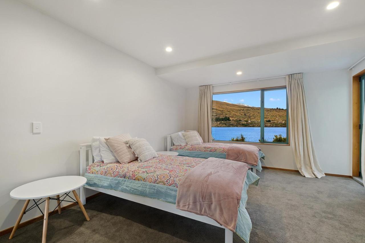 Huge Lakefront Delight - Queenstown Holiday Home Ngoại thất bức ảnh